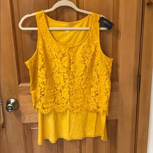 Women’s lace tank